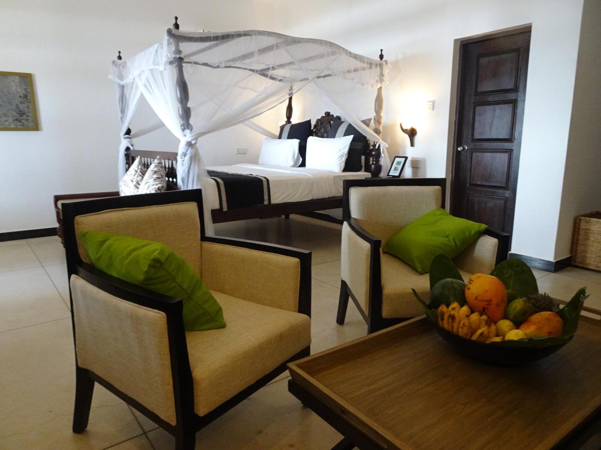 Lanka 4* Хіккадува