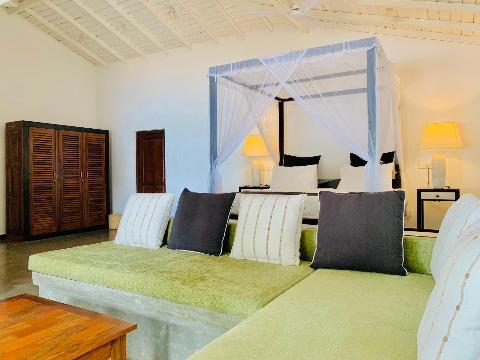 Lanka Hotel Hikkaduwa